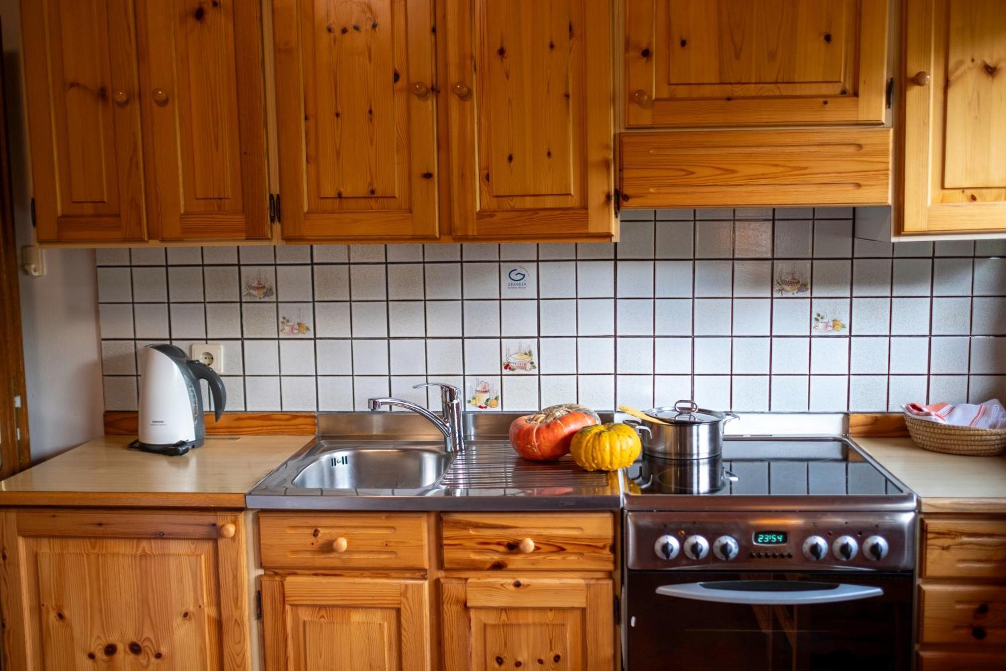 Residence Obermoarhof - Family Apartments With Pool & Playground Вандойес Экстерьер фото